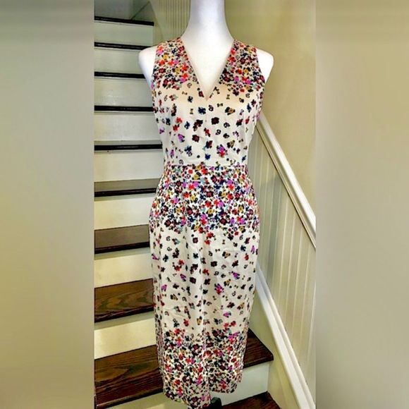 MAGGY LONDON Calf Length Sleeveless Floral Dress w Back Vent Sz 4 - Picture 15 of 15